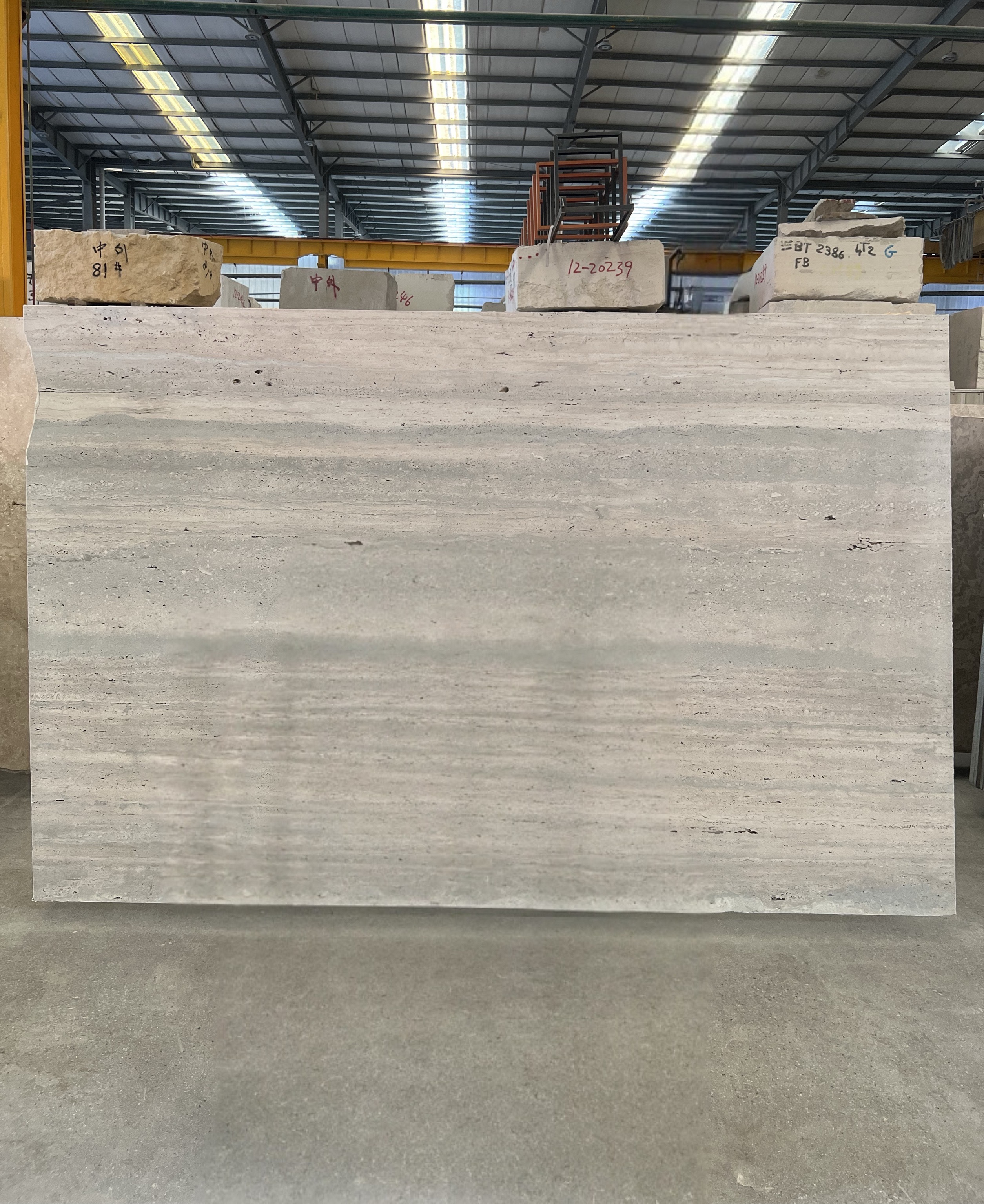 嘉岩连卡佛洞喷砂面